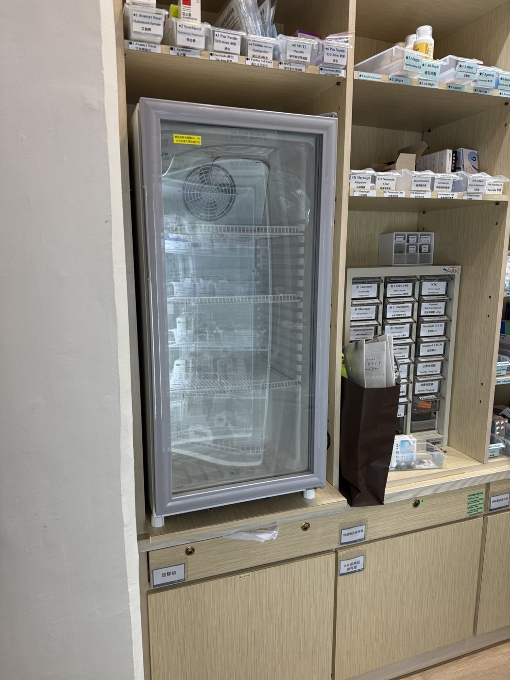企業診所內大元 DU-116 藥品疫苗冷藏櫃